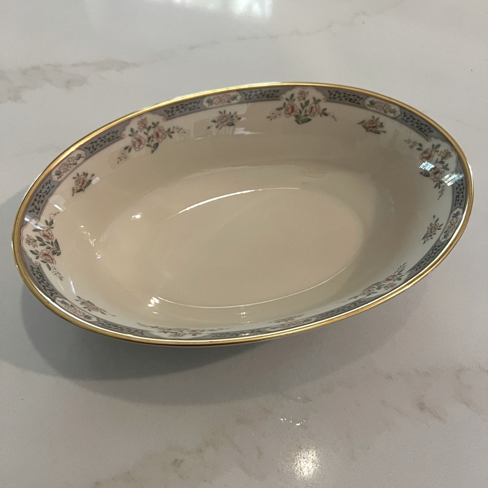 Lenox Somerset Fine China Elegant Cream and Gold Floral Vegetable Serving Bowl